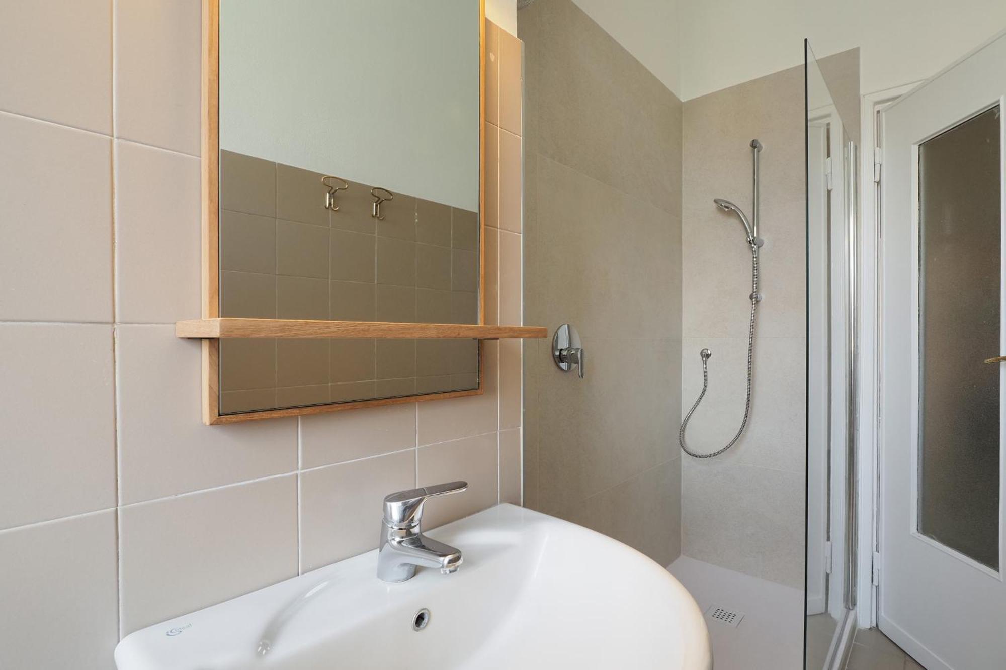 Elegant Moscova Apt Милано Екстериор снимка